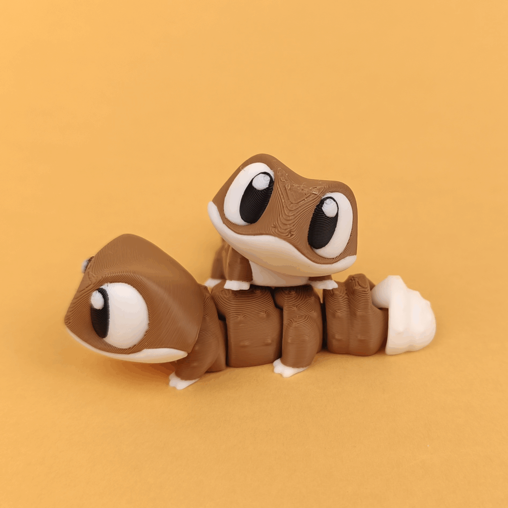 kleiner 3d gedruckter brauner gecko